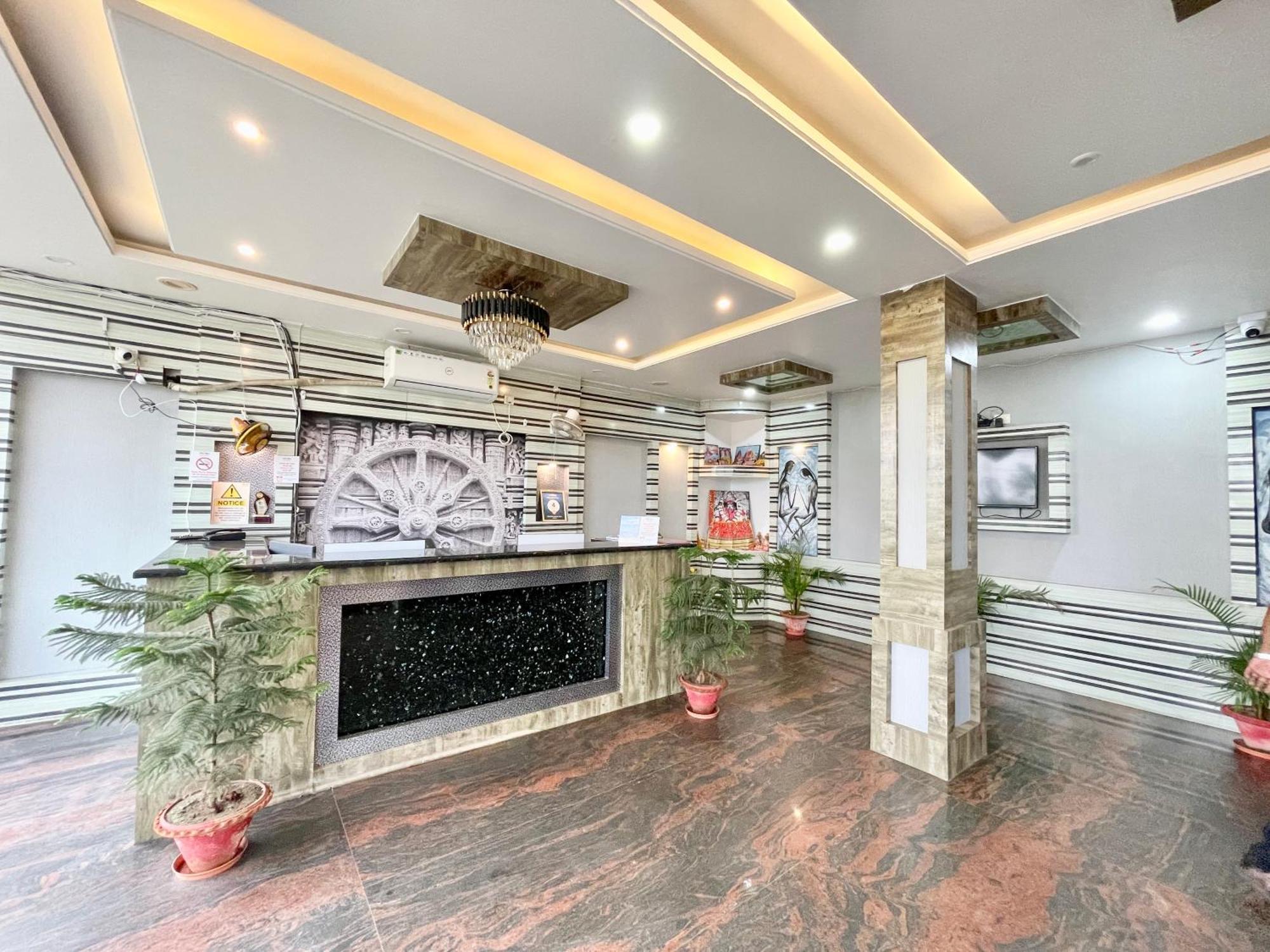 Close Hotel Puri