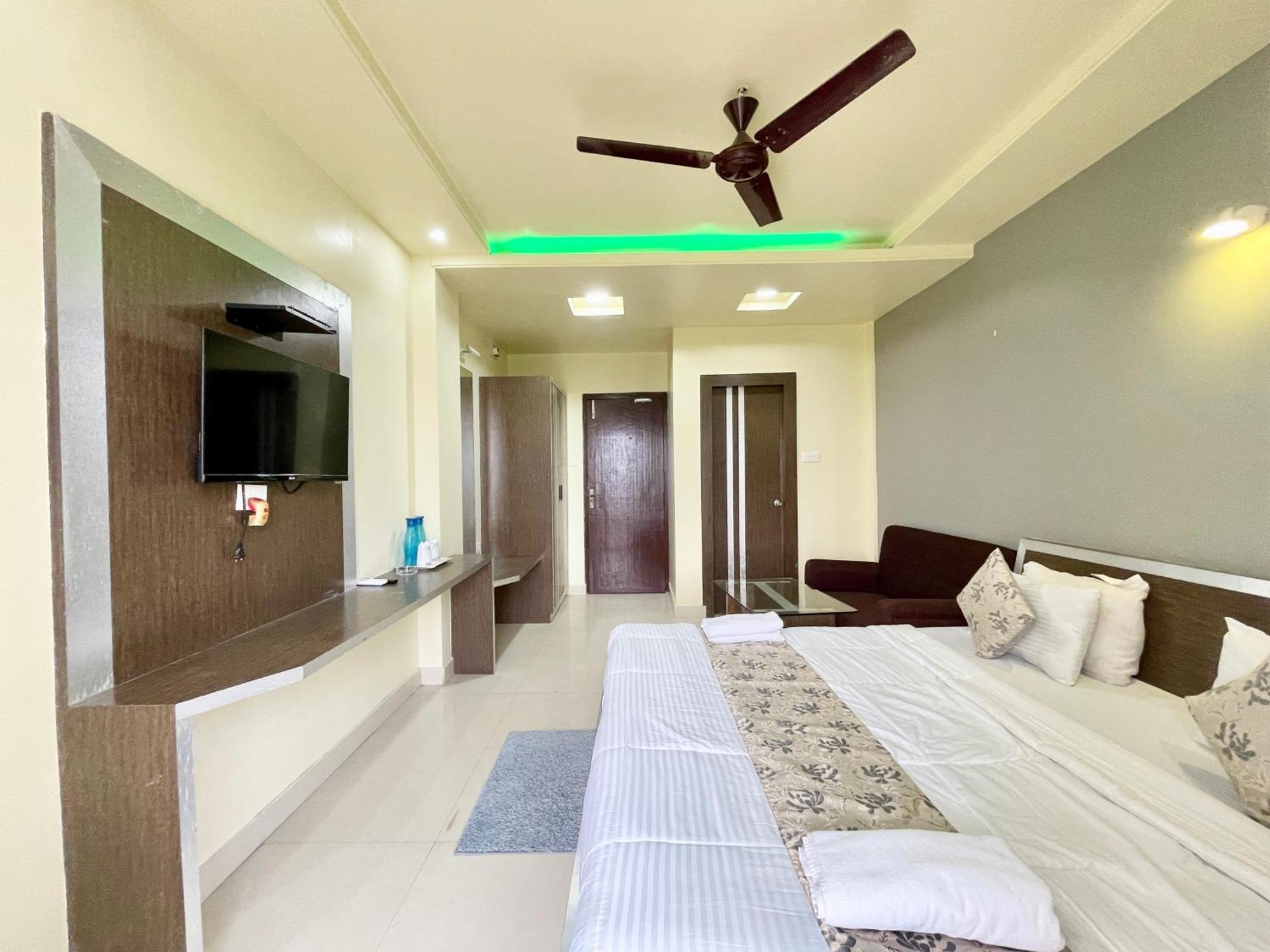 Hotel Close Puri